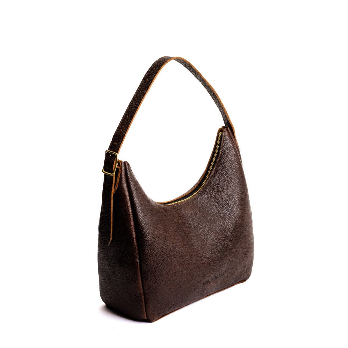 Coldbrew*Medium | U-shaped, flat-bottomed leather shoulder bag with adjustable strap
